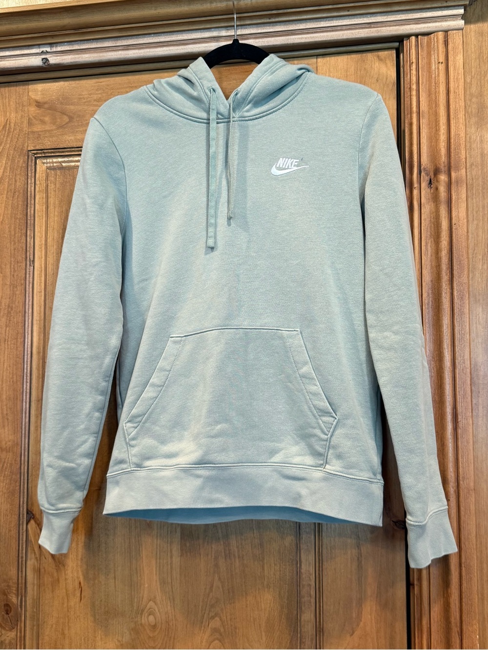 Nike Sportswear Club Fleece Hoodie Sage Green Pullover Sweatshirt Women’s Small